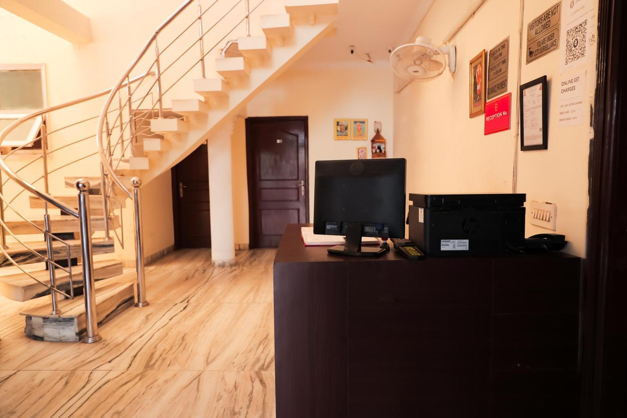 Hotel Green Villa - Near Anand Vihar Station New Delhi Eksteriør billede